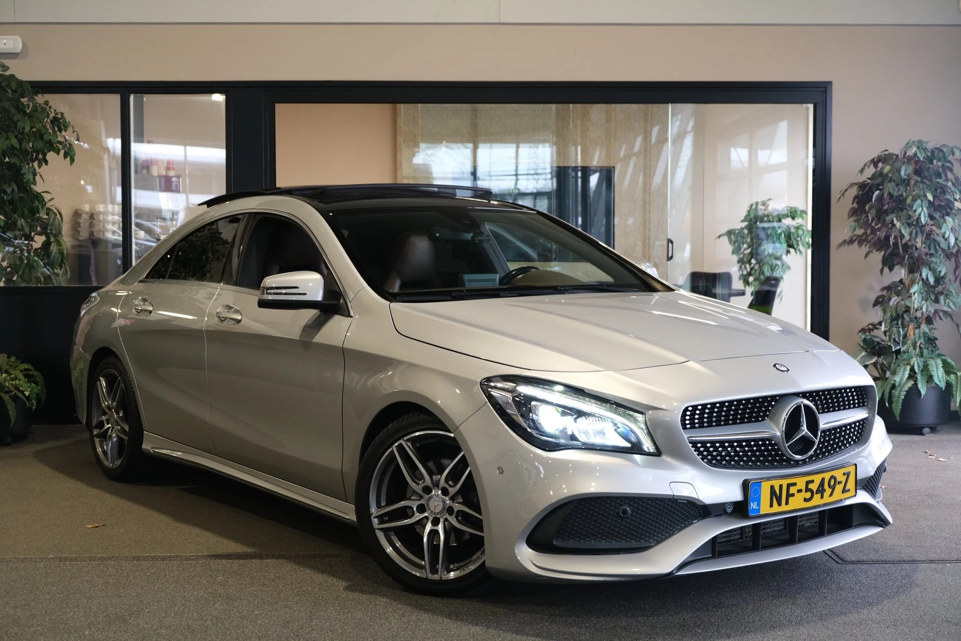 Hoofdafbeelding Mercedes-Benz CLA