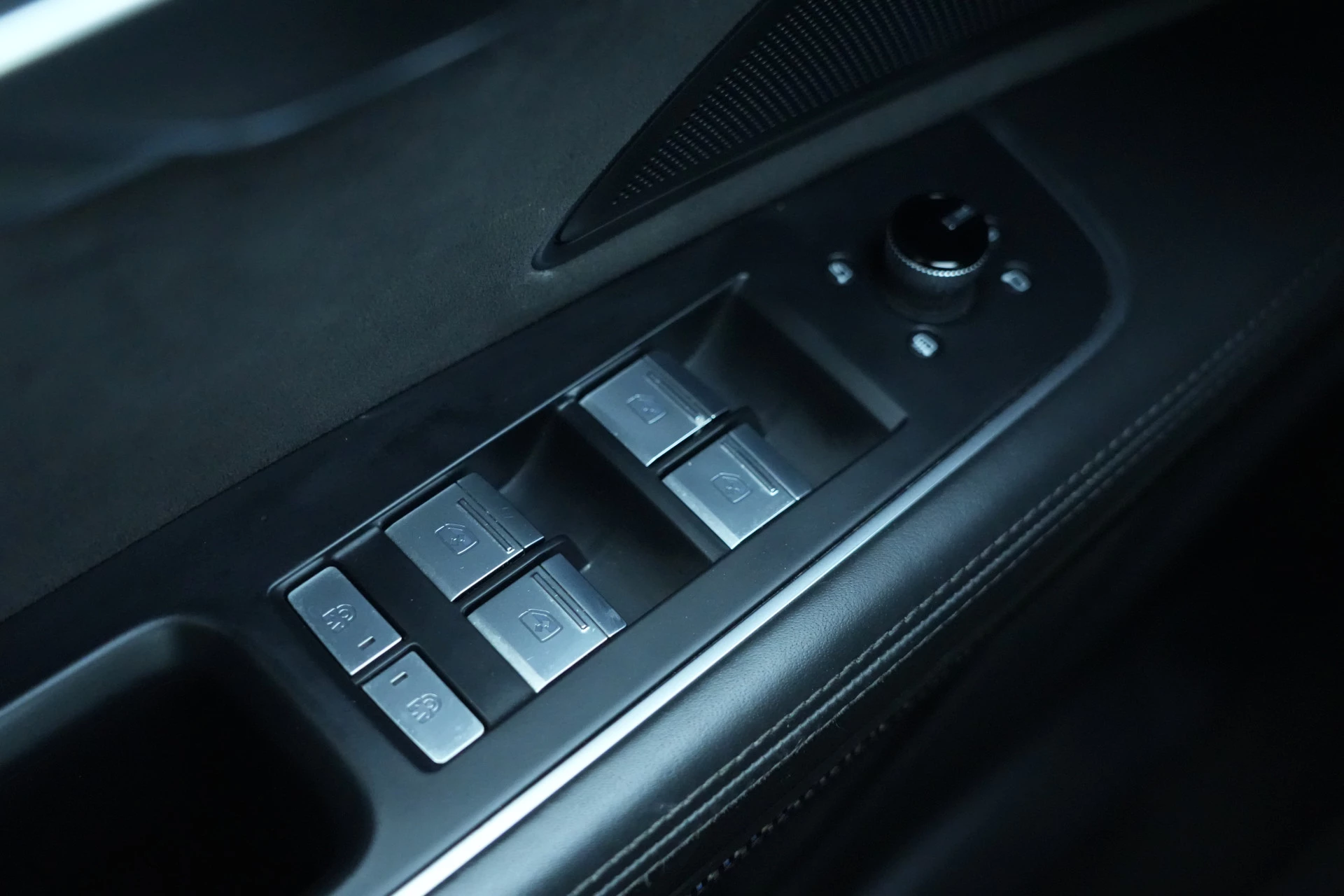 Hoofdafbeelding Audi S8