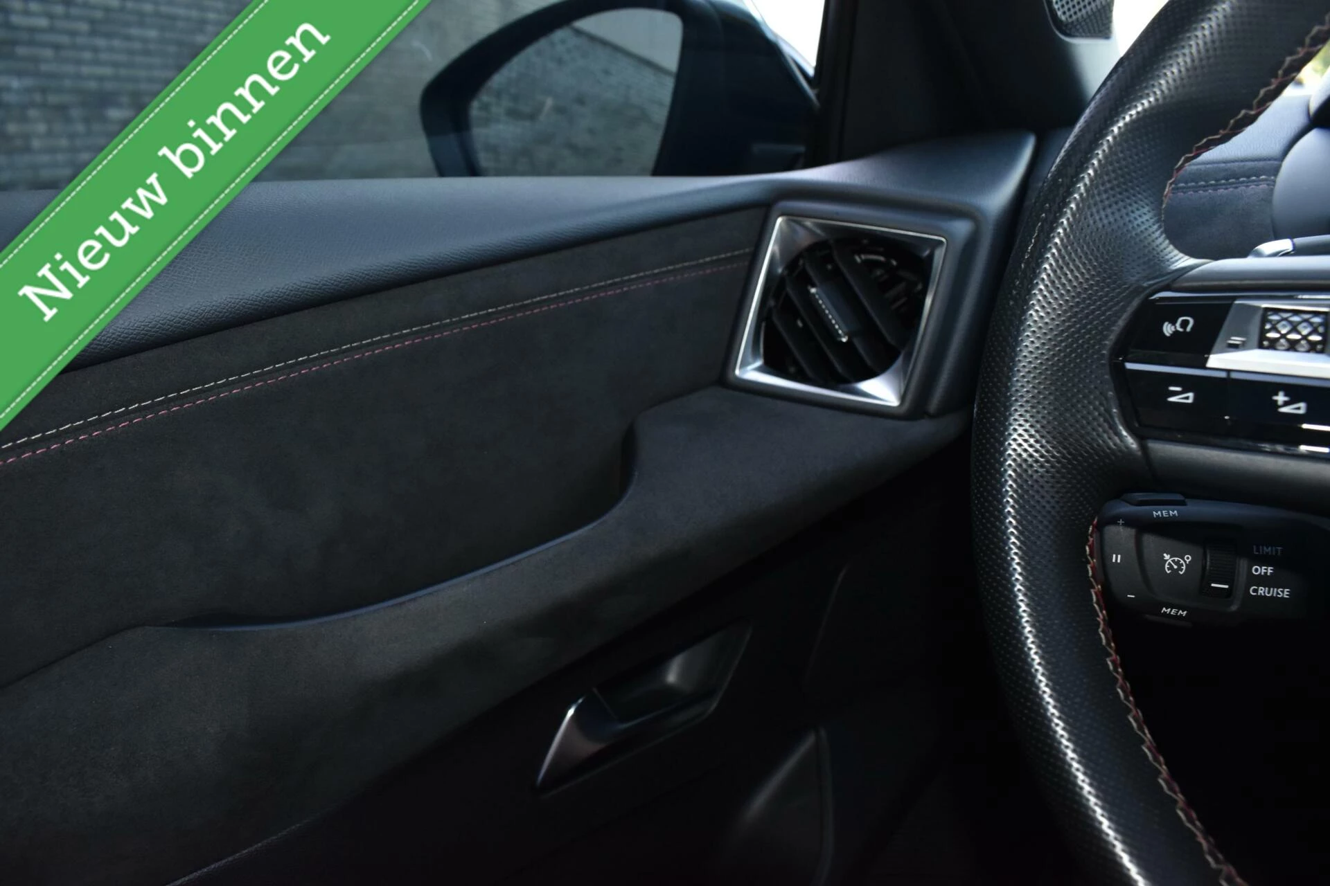 Hoofdafbeelding DS DS 3