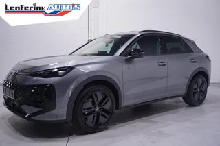 Volkswagen T-Roc 1.5 eTsi R-Line First Edition IQ.light Apple Carplay Black style Stoel-/stuur verwarming 19 Inch Camera R-Line interieur