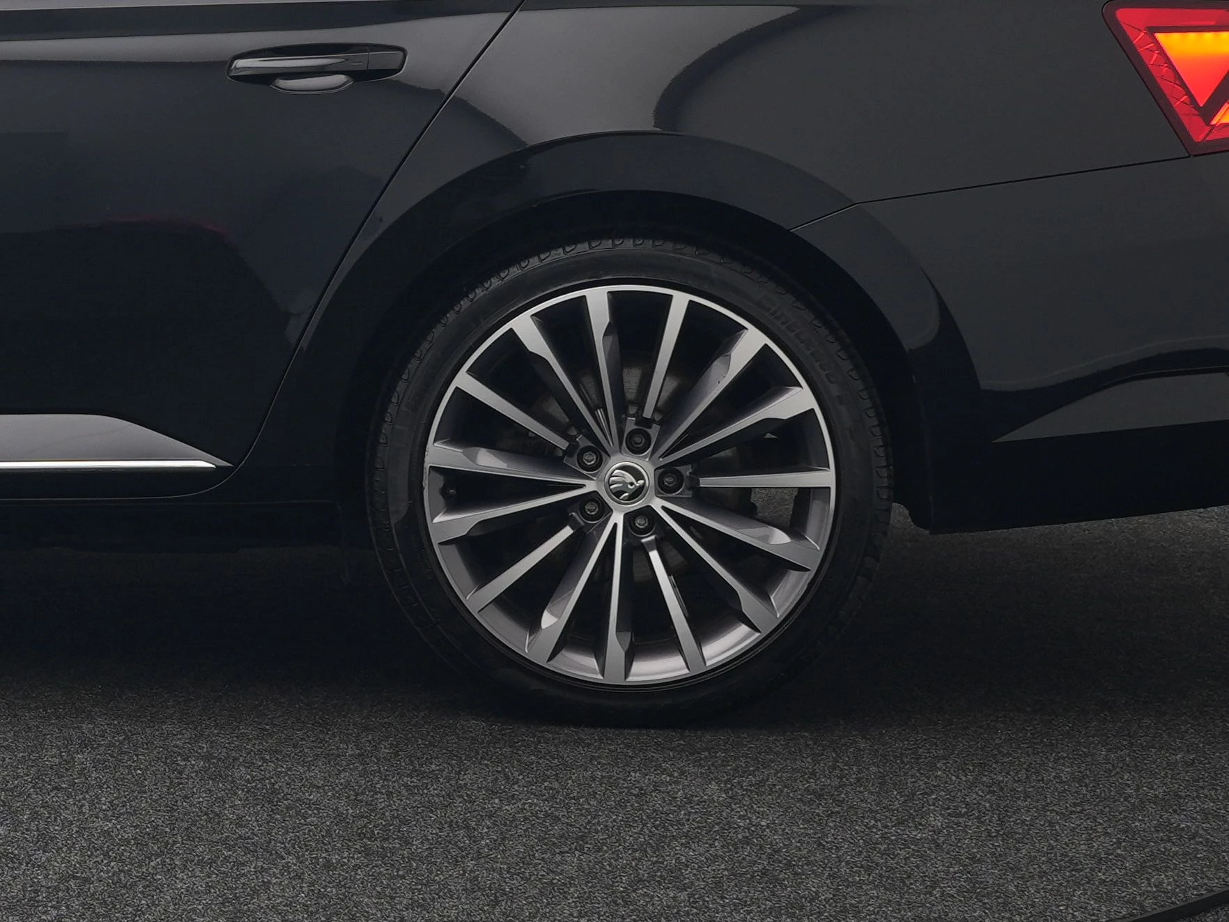 Hoofdafbeelding Škoda Superb