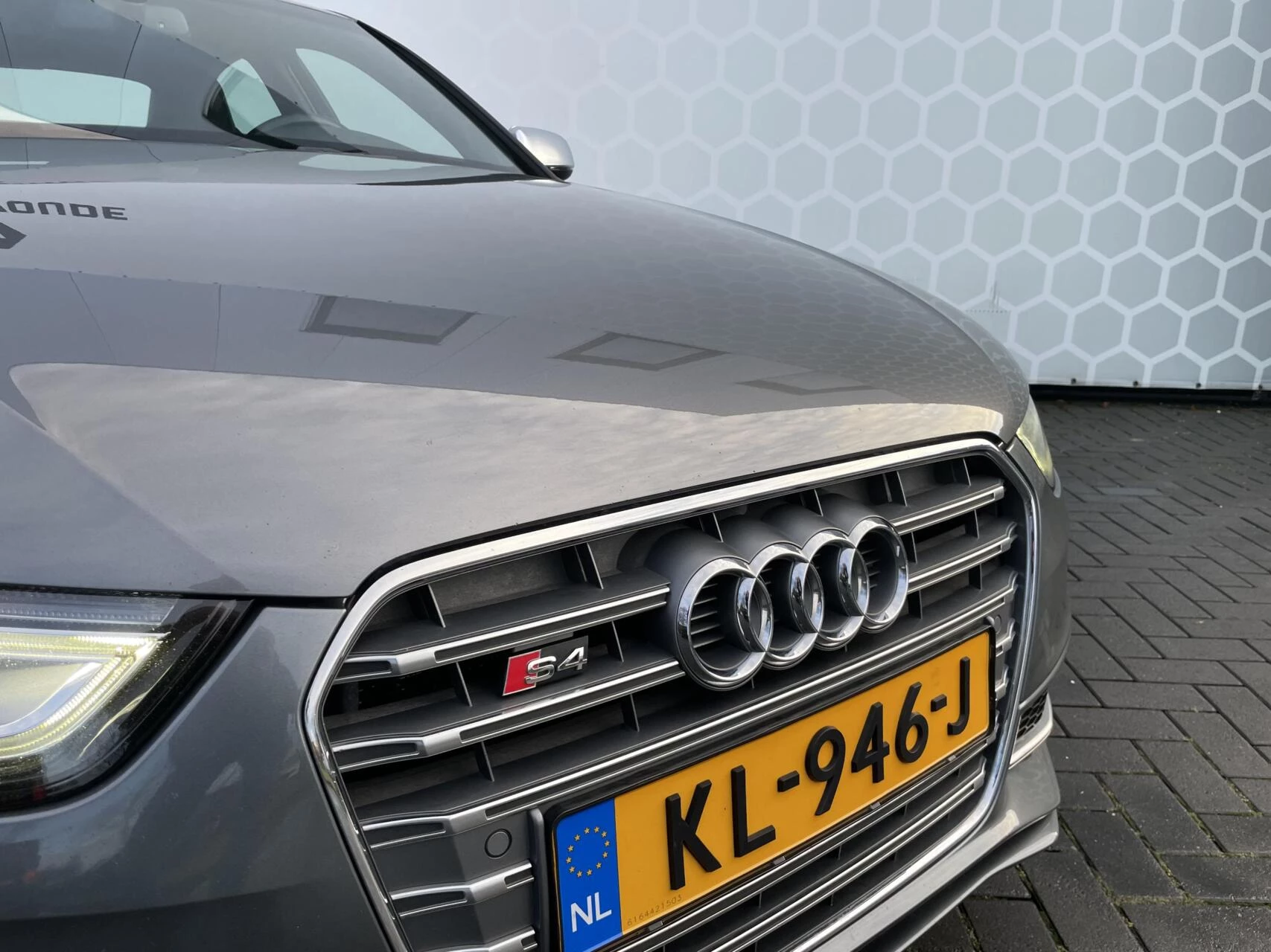 Hoofdafbeelding Audi S4