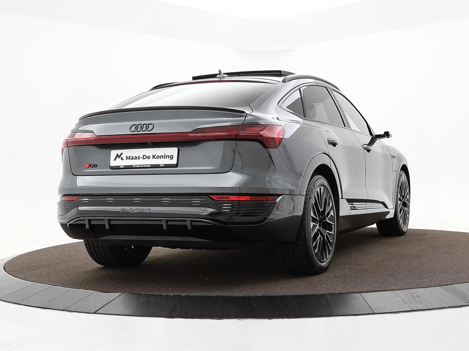 Hoofdafbeelding Audi Q8 Sportback e-tron