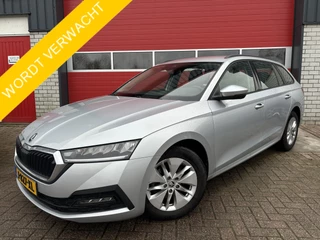 Škoda Octavia Combi 1.0 TSI Business Edition TREKHAAK / FULL LED / CARPLAY / STOELVERW / NAVI / CLIMA / PDC / NL-AUTO
