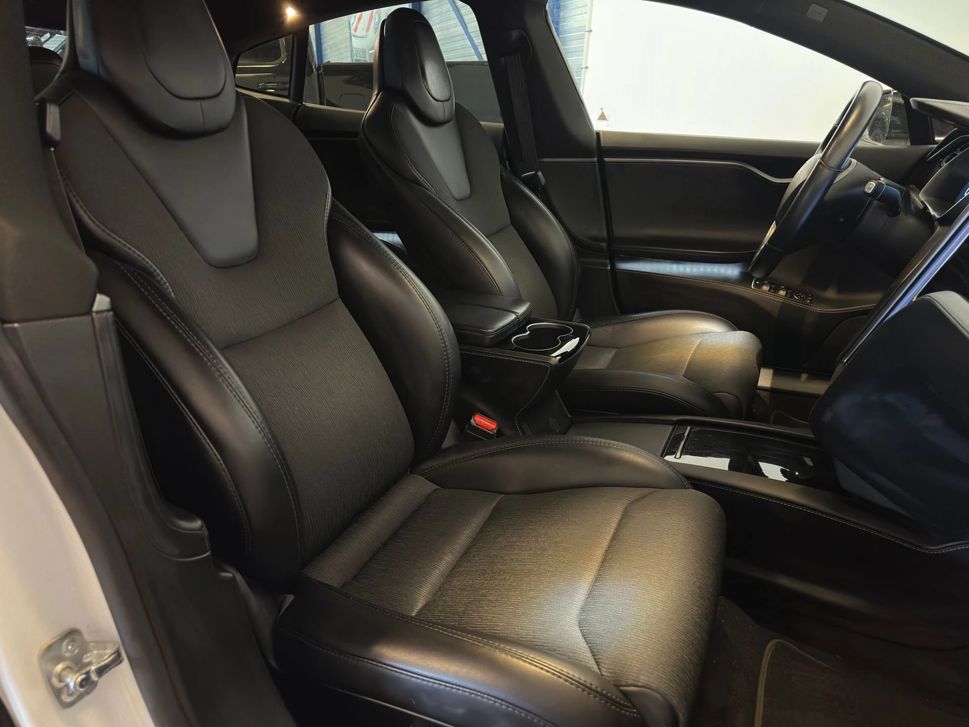 Hoofdafbeelding Tesla Model S