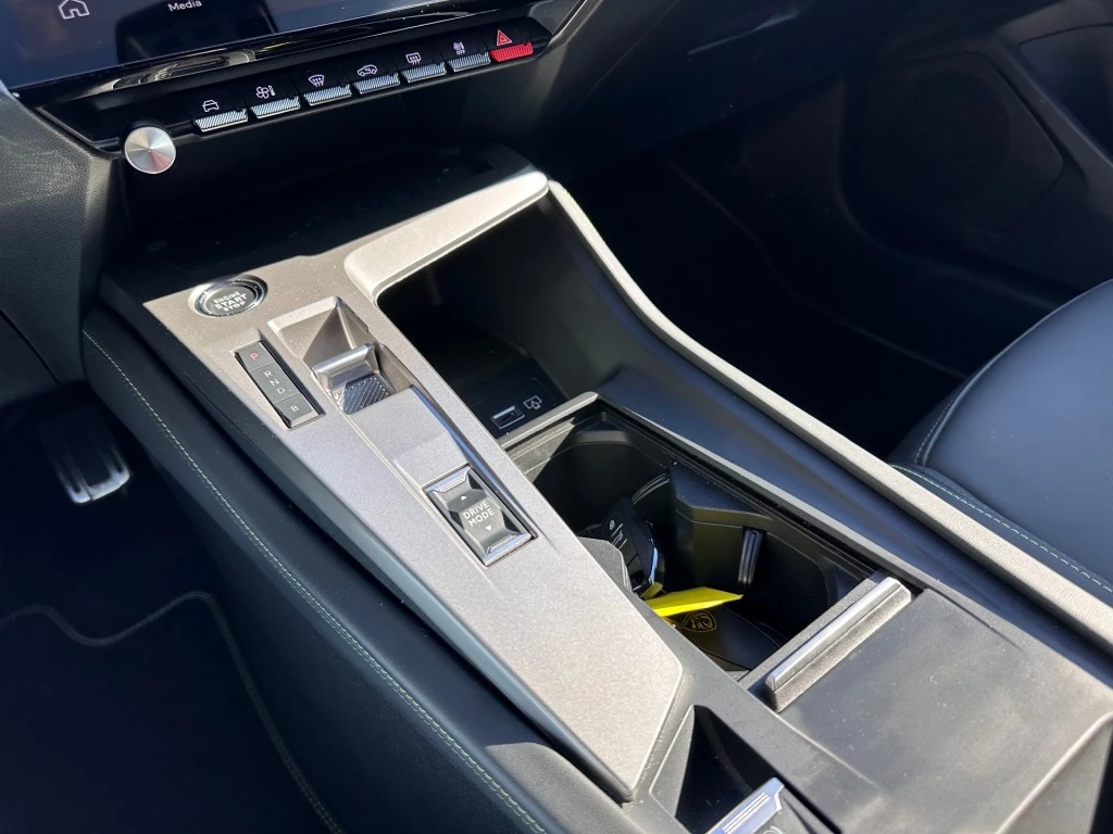 Hoofdafbeelding Peugeot 408