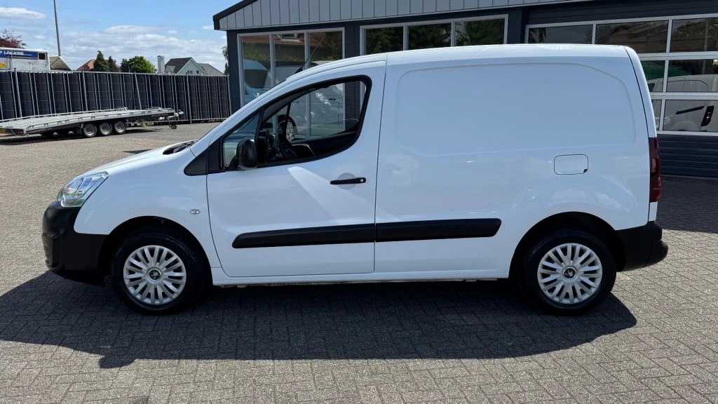 Hoofdafbeelding Peugeot Partner