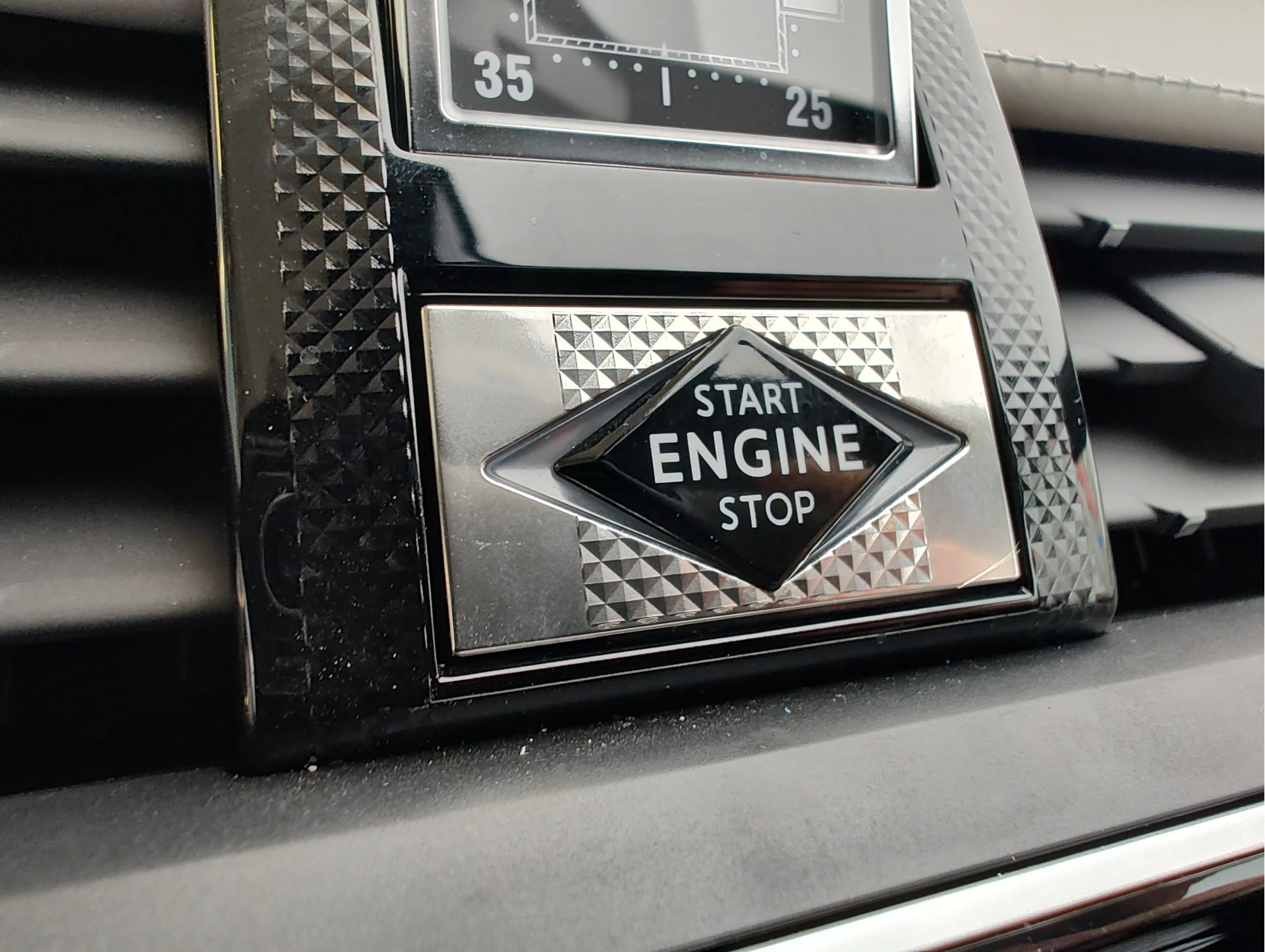 Hoofdafbeelding DS DS 7