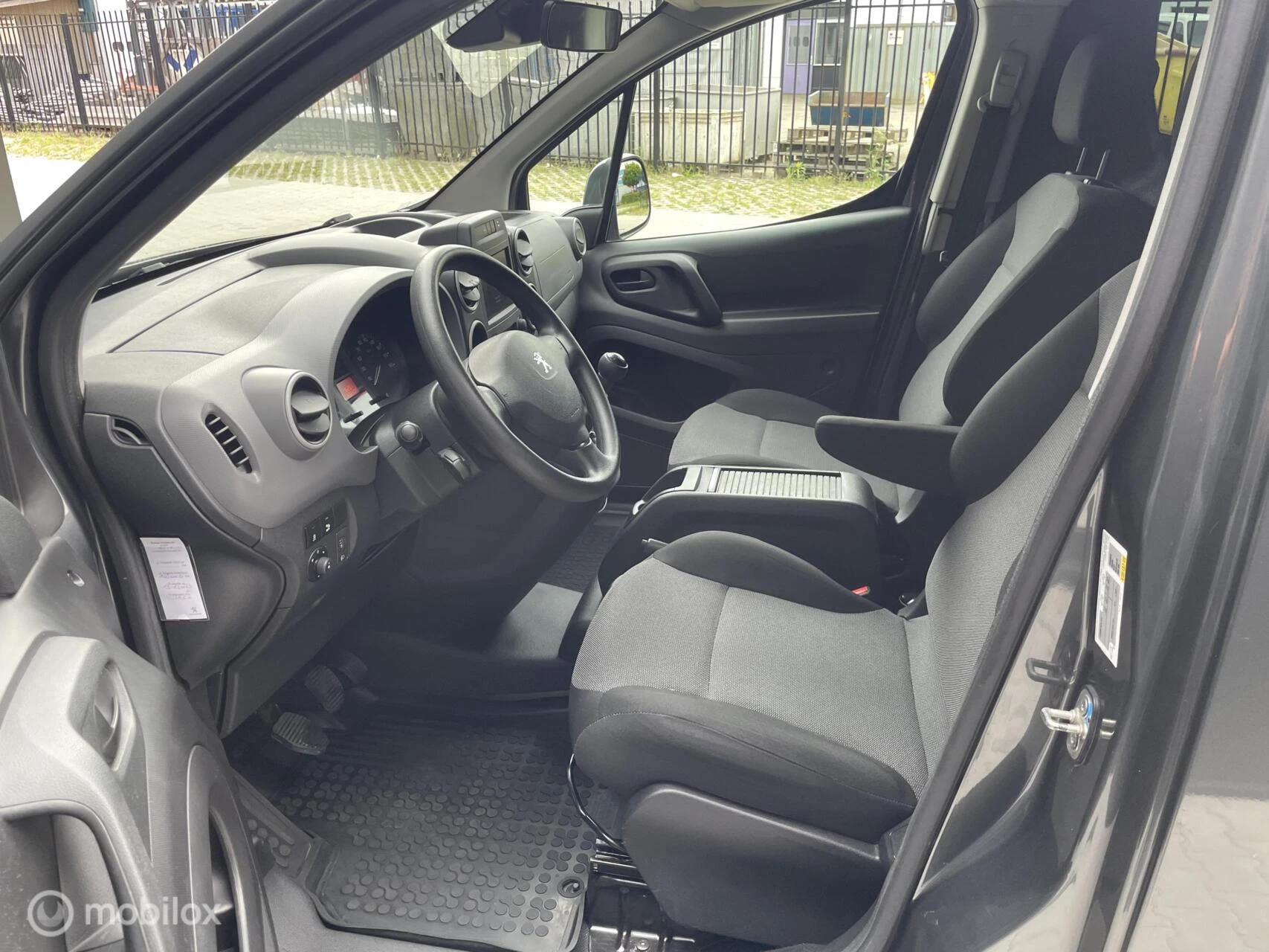Hoofdafbeelding Peugeot Partner