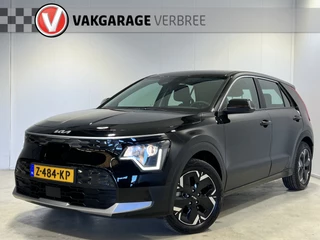 Hoofdafbeelding Kia Niro EV Kia Niro EV Light Edition 64.8 kWh | Navigatie/Android/Apple Carplay | LM Velgen 17" | Cruise Control  Adaptief | Trekhaak | Achteruitrijcamera |
