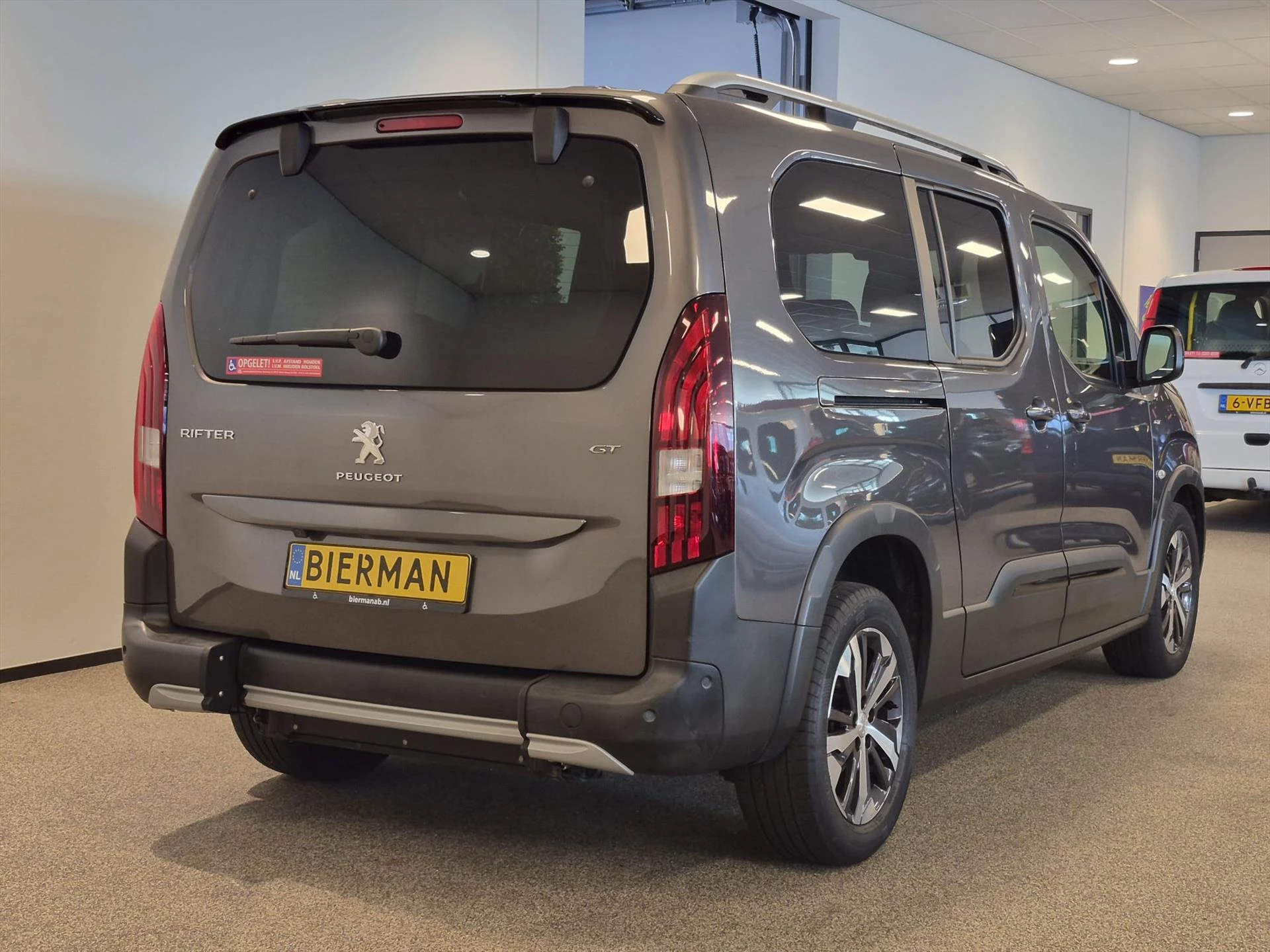 Hoofdafbeelding Peugeot Rifter