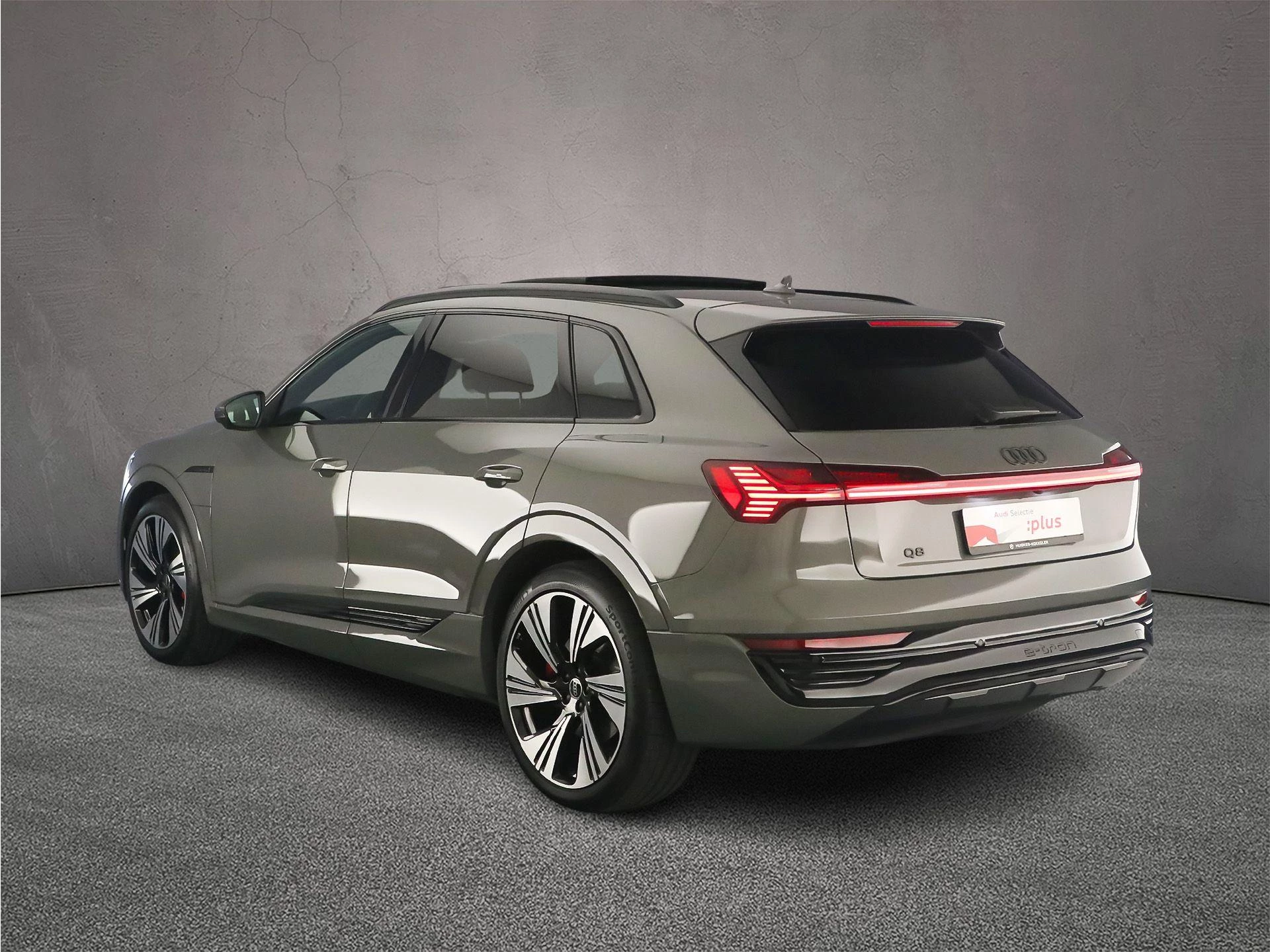 Hoofdafbeelding Audi Q8 e-tron