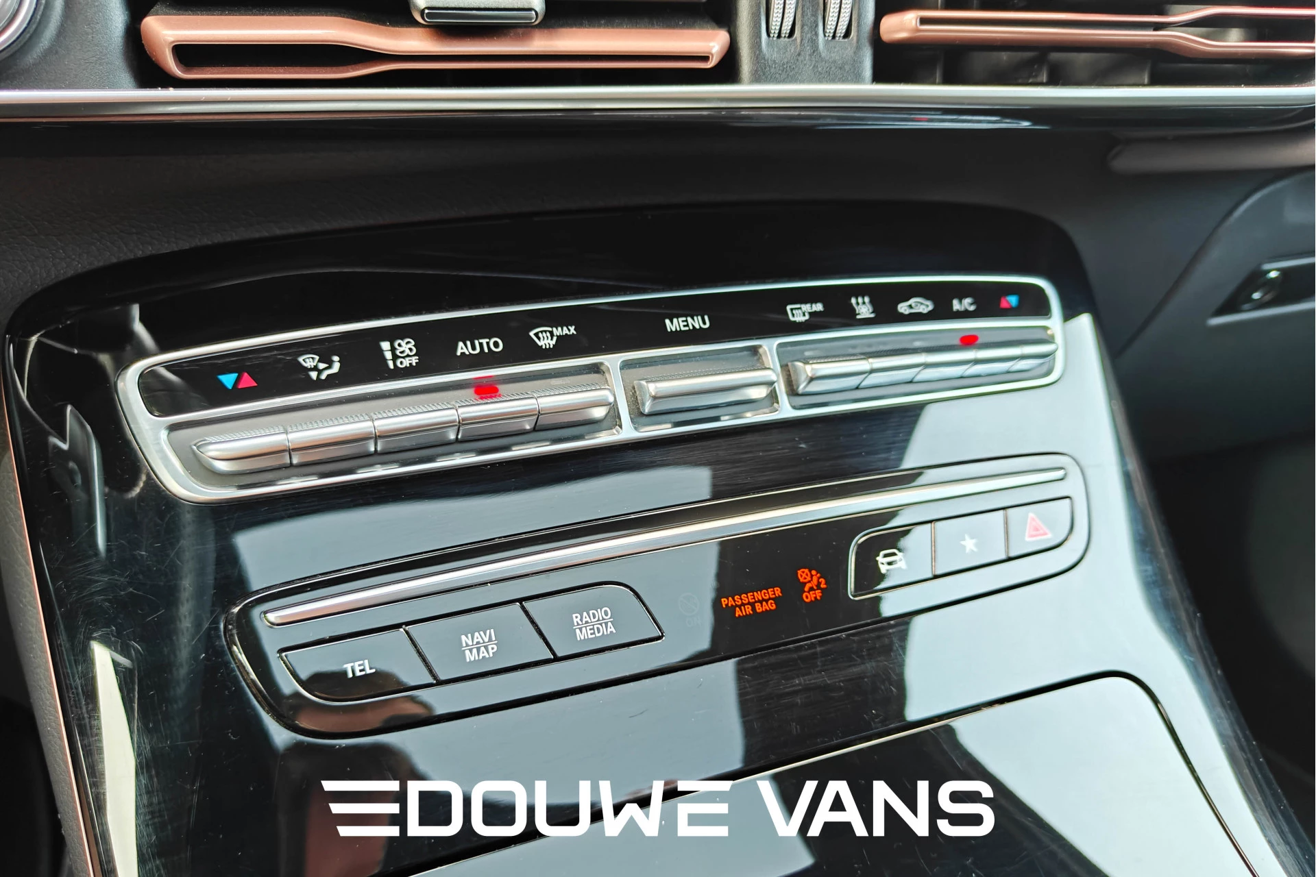 Hoofdafbeelding Mercedes-Benz EQC