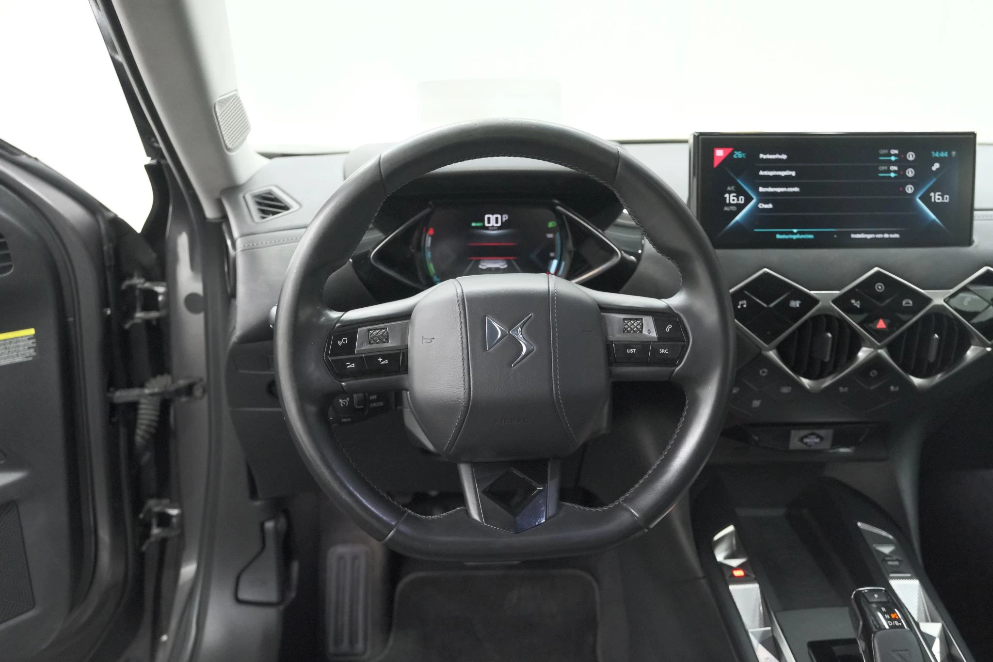 Hoofdafbeelding DS DS 3