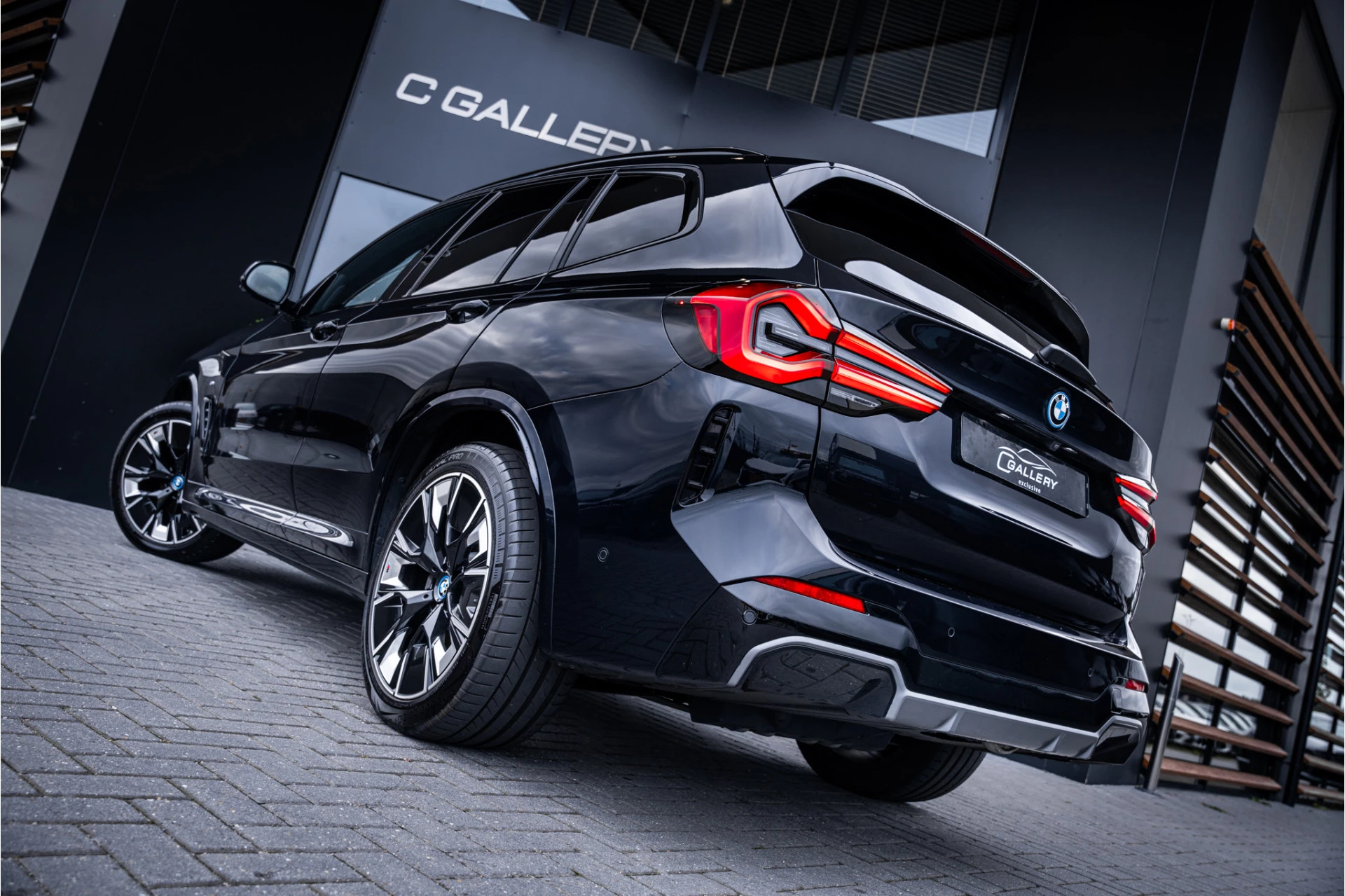 Hoofdafbeelding BMW iX3