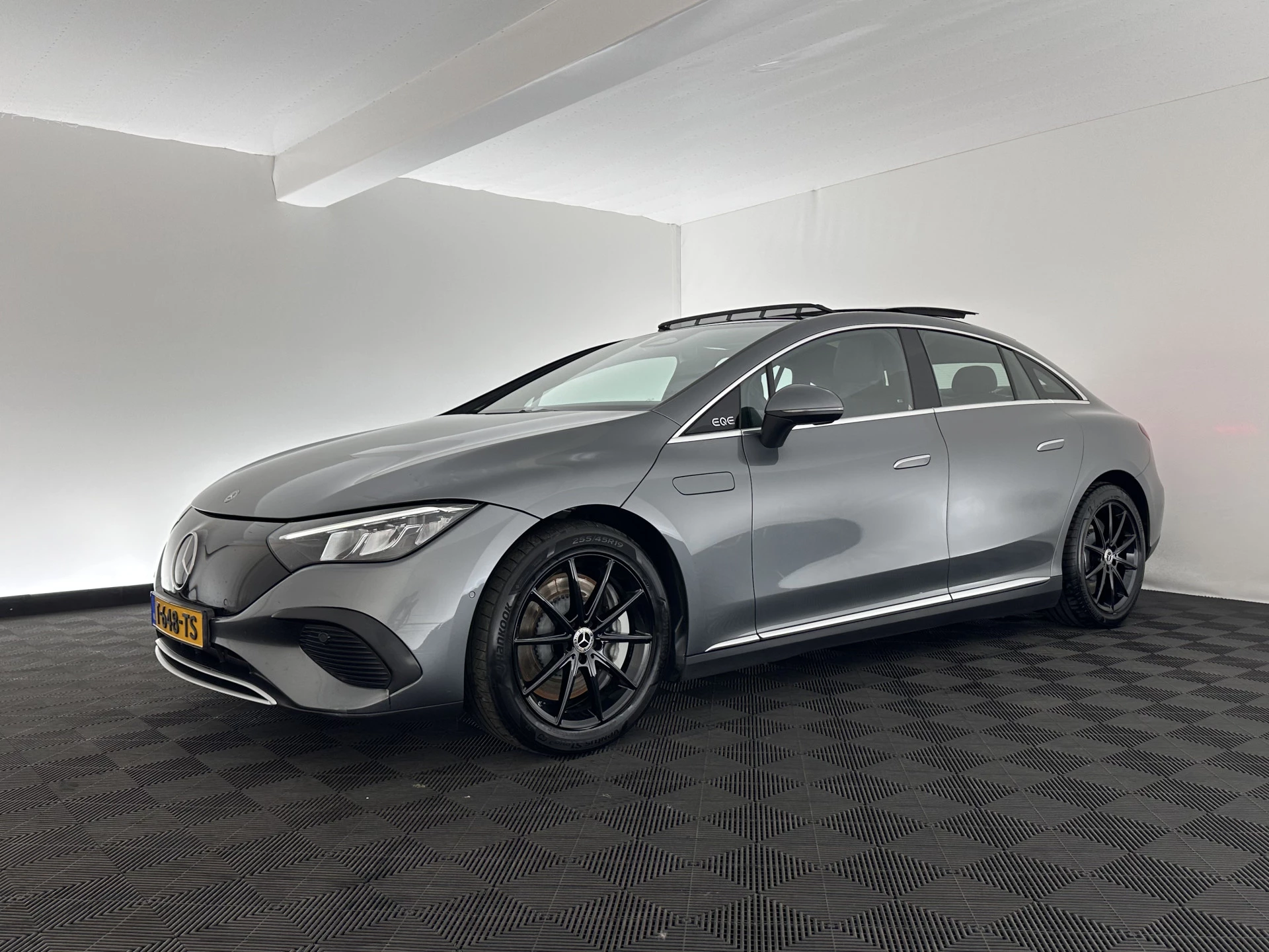 Hoofdafbeelding Mercedes-Benz EQE