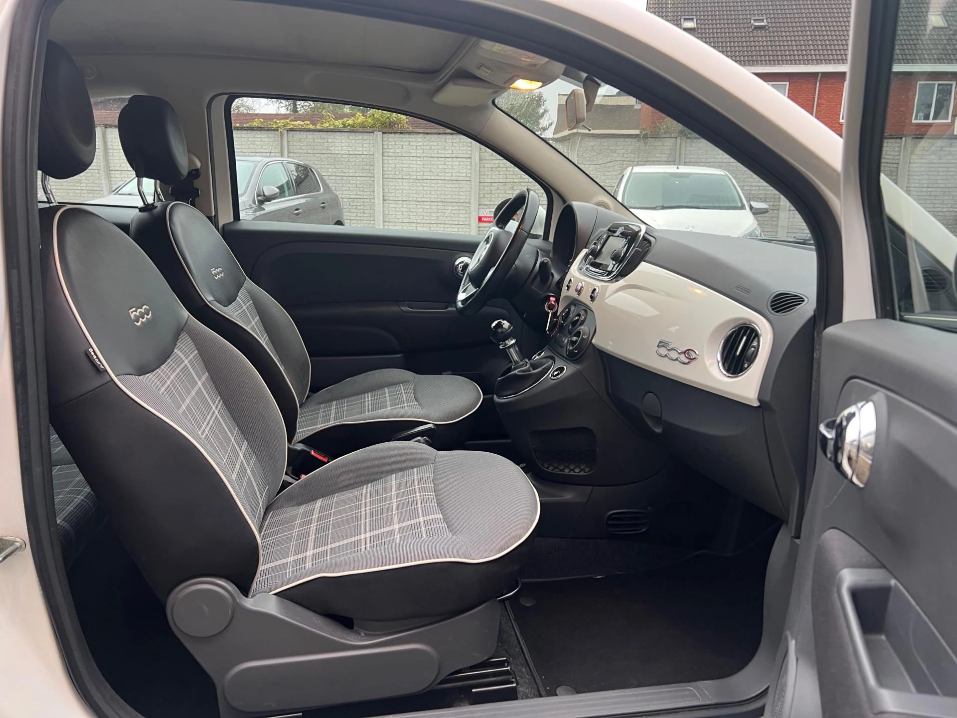Hoofdafbeelding Fiat 500C