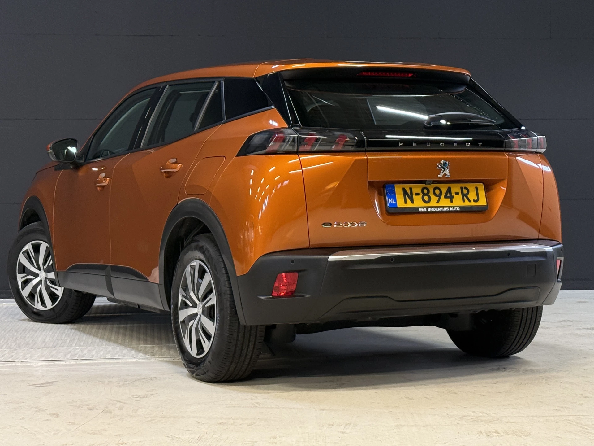 Hoofdafbeelding Peugeot e-2008