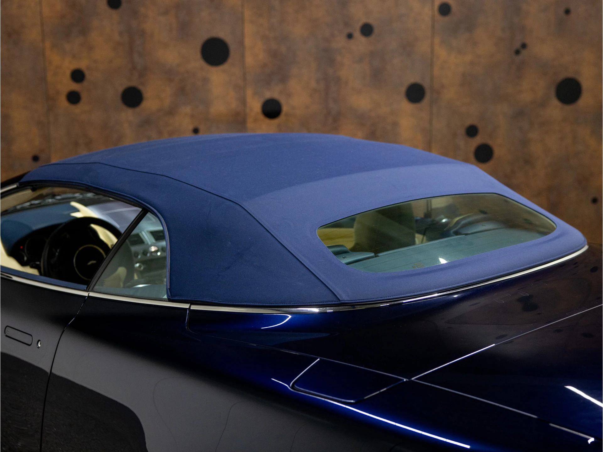 Hoofdafbeelding Aston Martin DB9