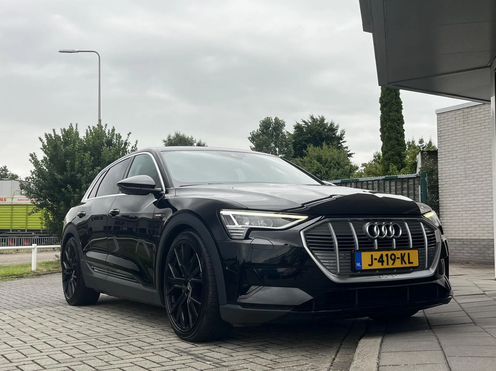 Hoofdafbeelding Audi e-tron