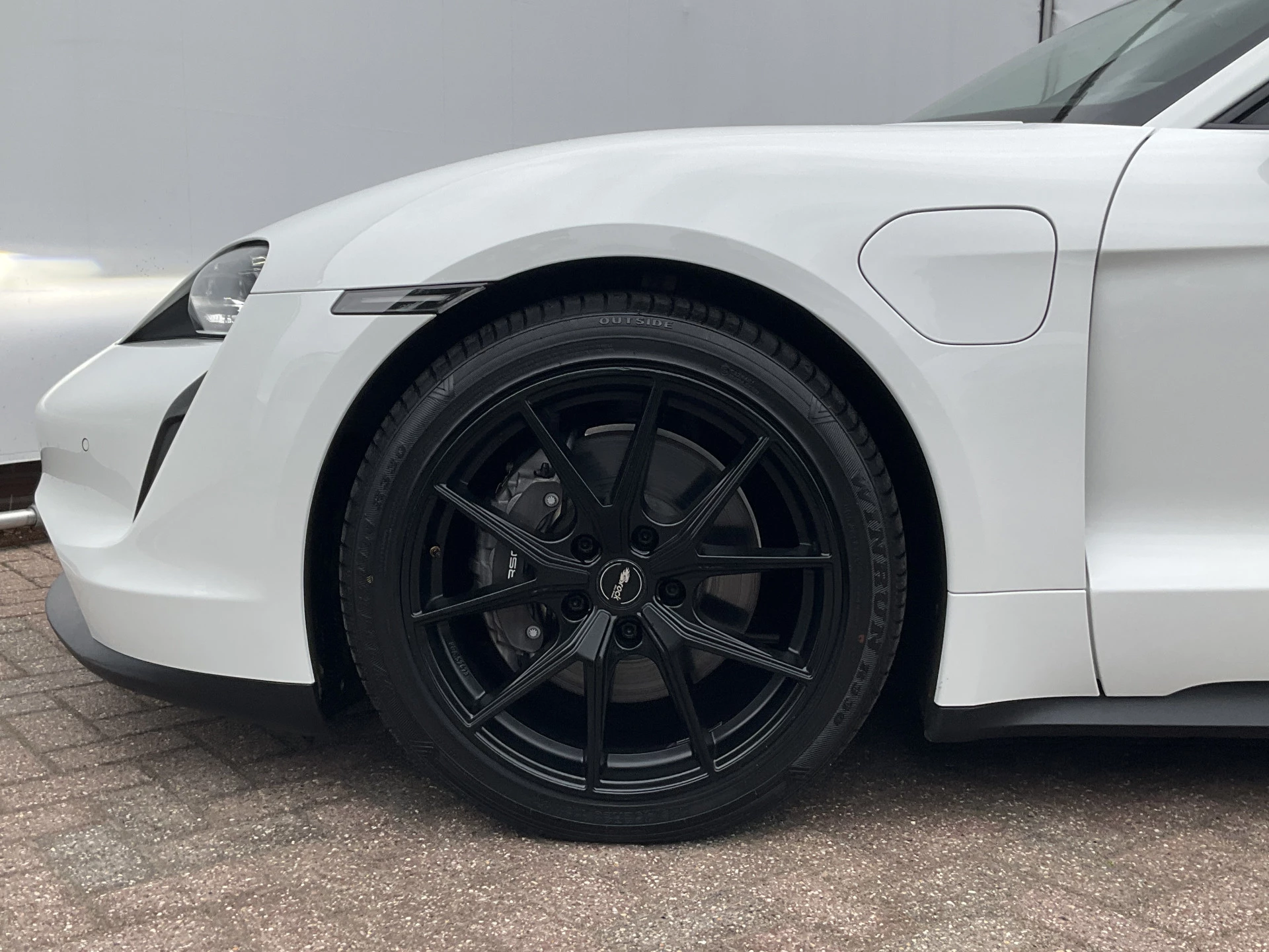 Hoofdafbeelding Porsche Taycan
