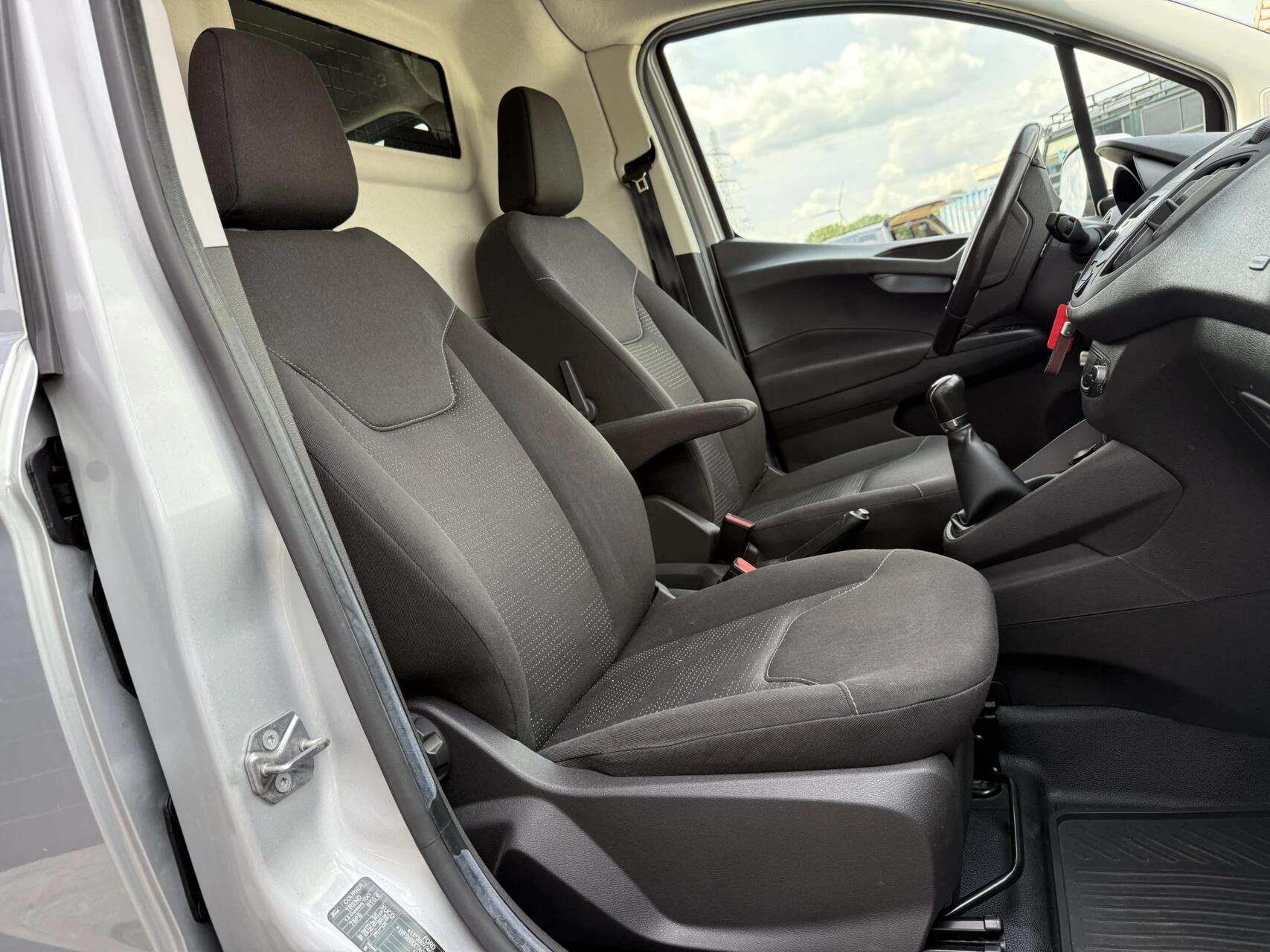Hoofdafbeelding Ford Transit Courier