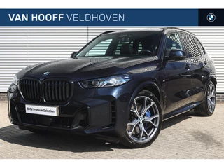 BMW X5 xDrive50e High Executive M Sport Automaat / Panoramadak / Head-Up / Massagefunctie / Trekhaak / Parking Assistant Professional / Soft-Close / Adaptieve LED / Stoelventilatie