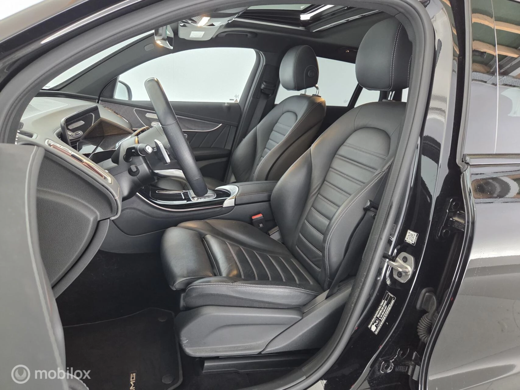 Hoofdafbeelding Mercedes-Benz EQC