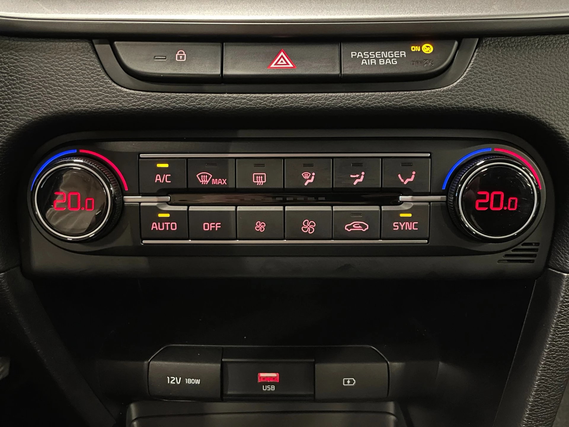 Hoofdafbeelding Kia Ceed