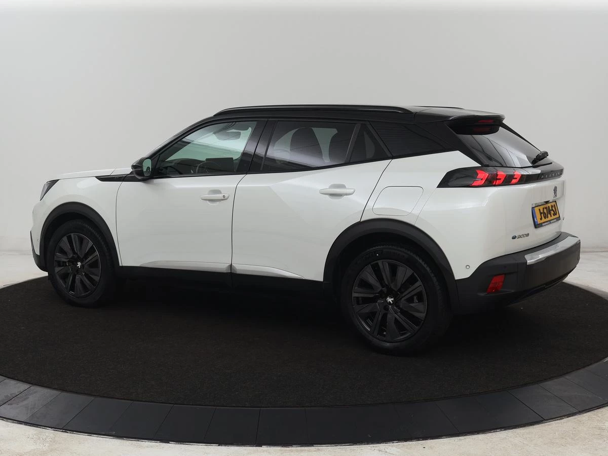 Hoofdafbeelding Peugeot e-2008