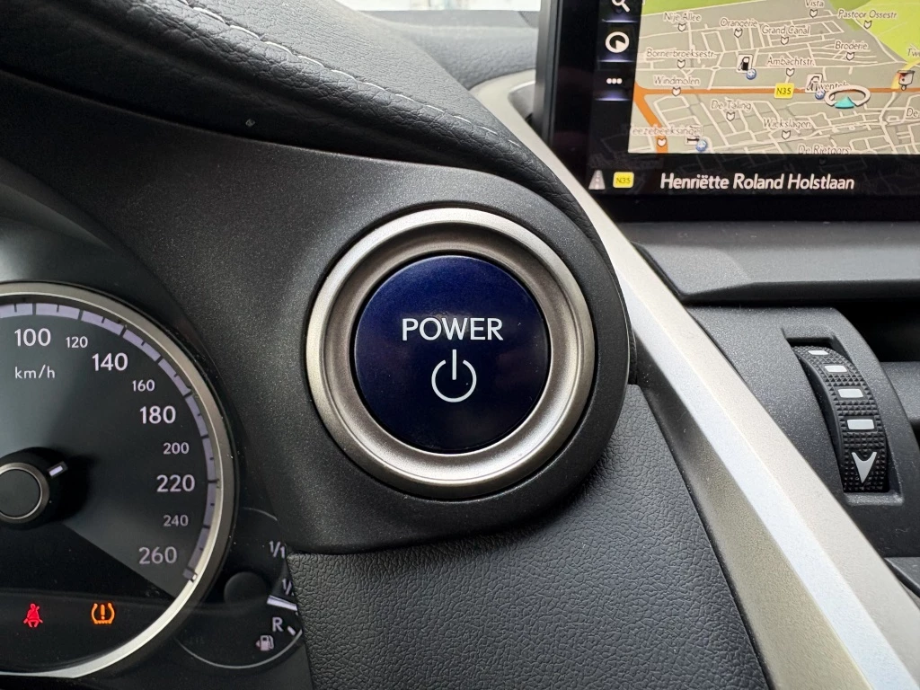 Hoofdafbeelding Lexus NX