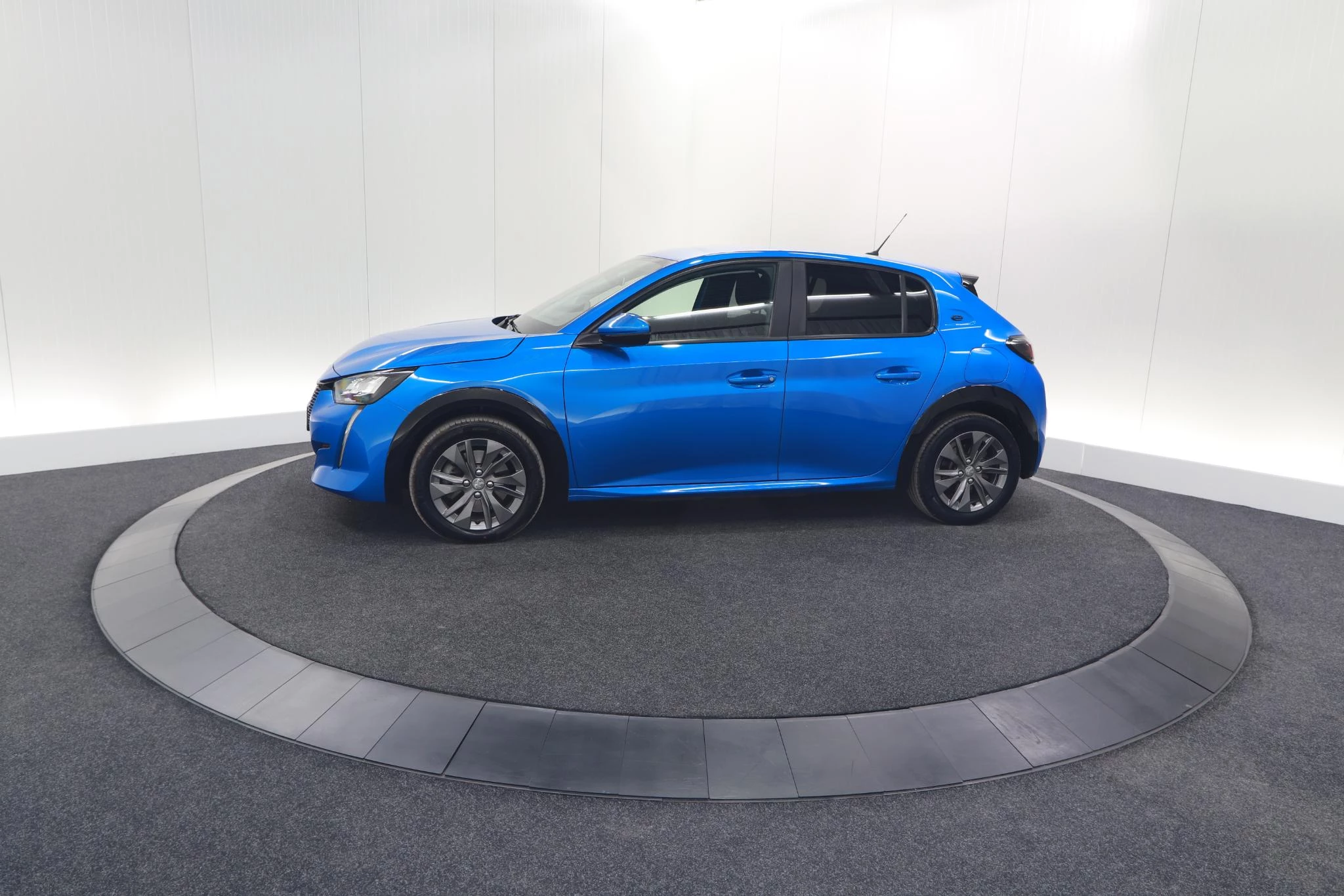 Hoofdafbeelding Peugeot e-208