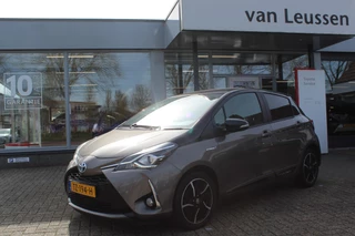 Toyota Yaris 1.5 HYBRID BI-TONE PANODAK NAVI CLIMA CRUISE KEYLESS CAMERA EL-RAMEN LM-VELGEN