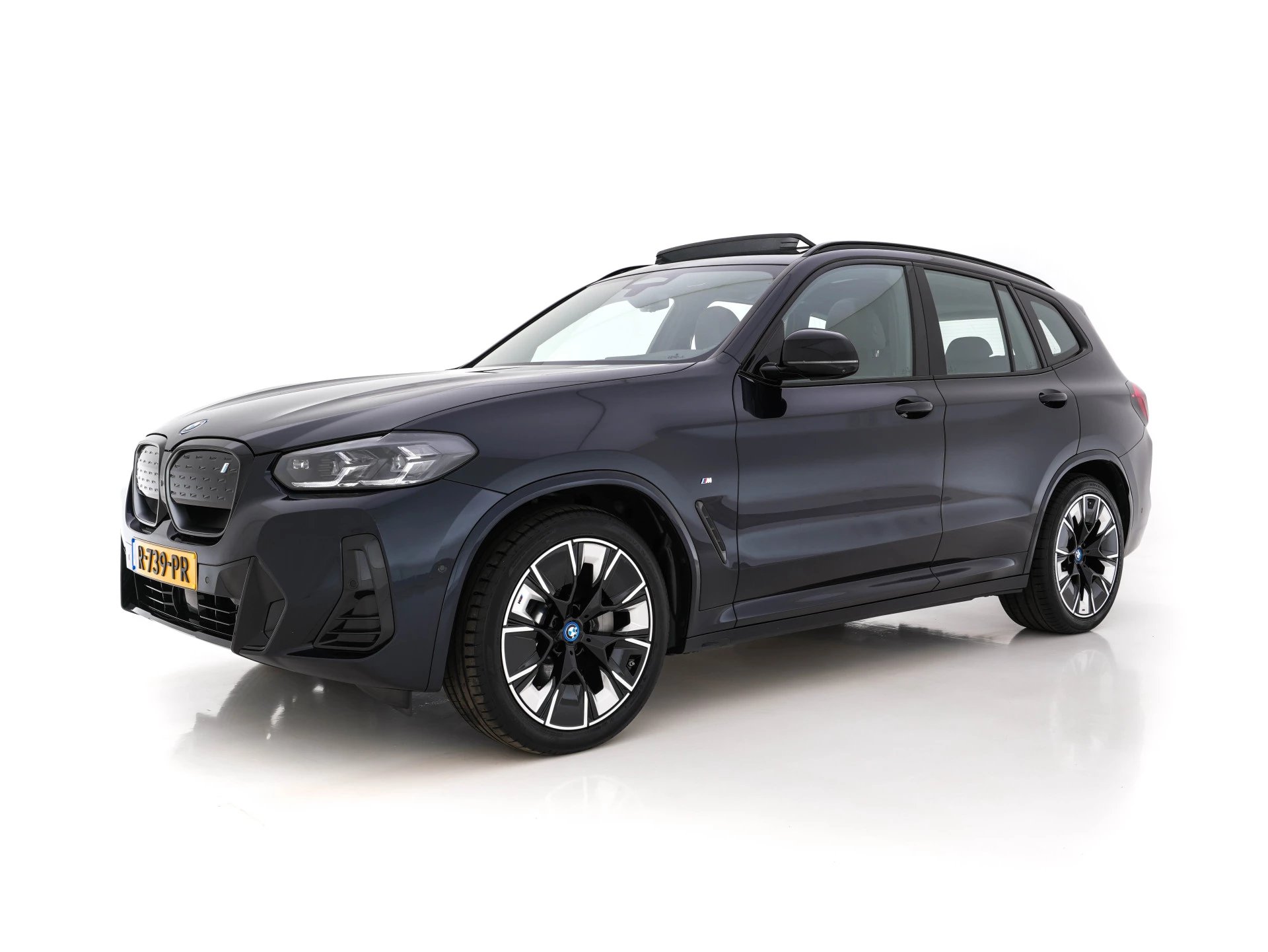 Hoofdafbeelding BMW iX3