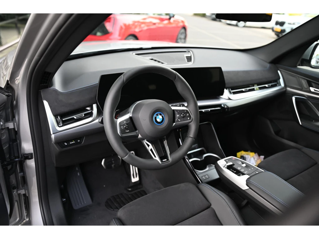 Hoofdafbeelding BMW iX1