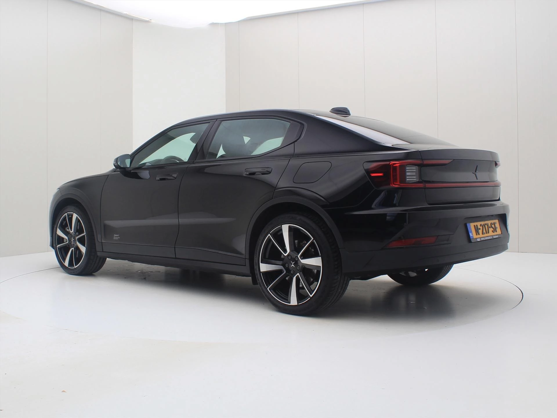 Hoofdafbeelding Polestar 2