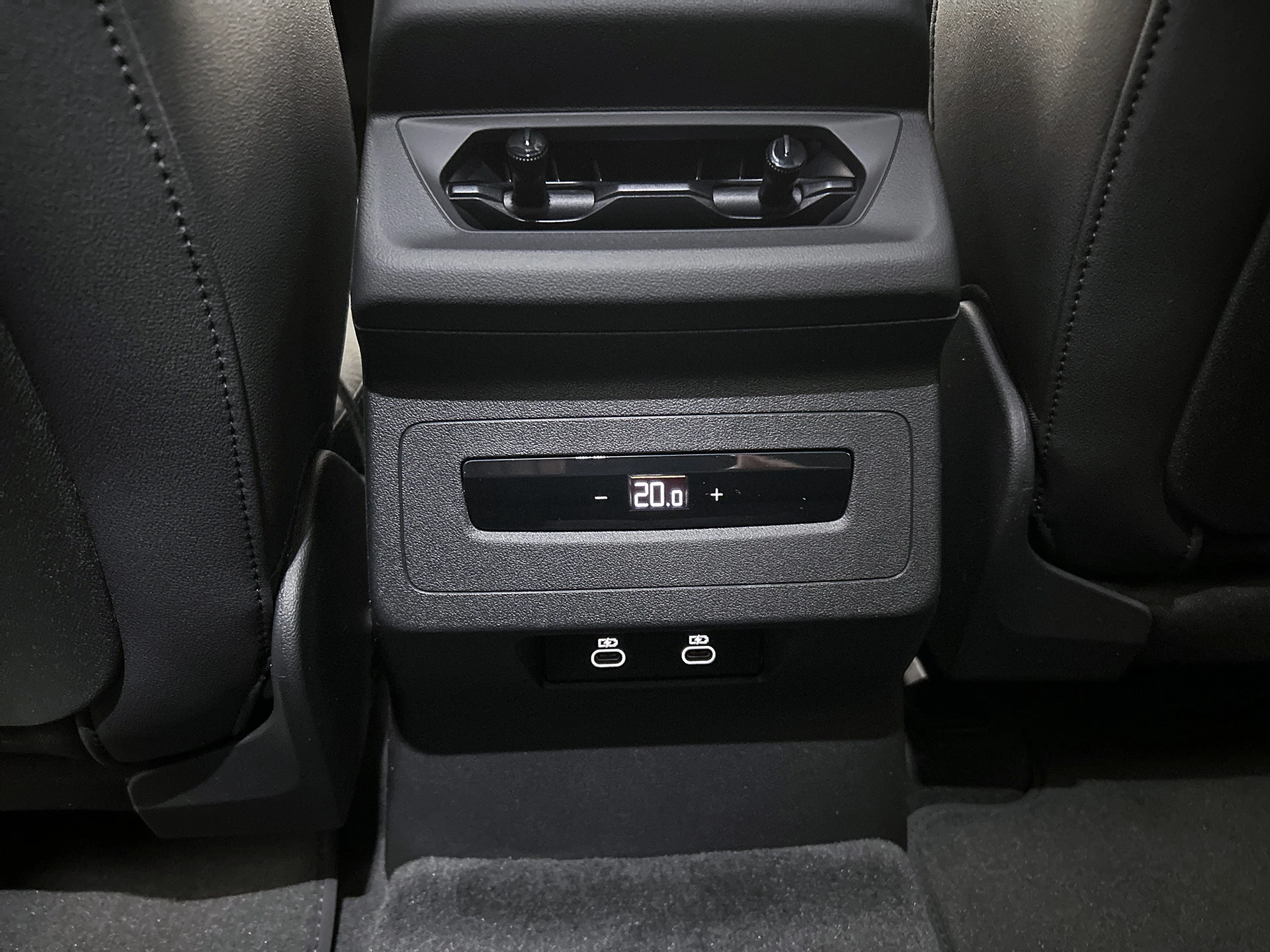 Hoofdafbeelding Audi A6 Avant e-tron