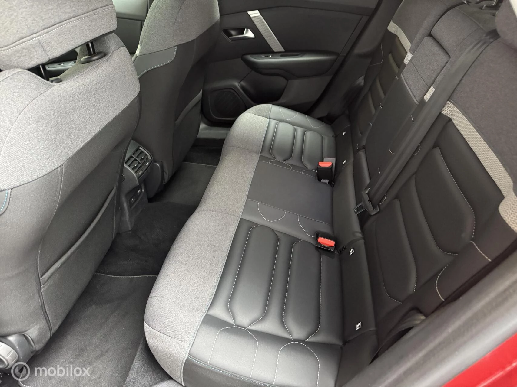 Hoofdafbeelding Citroën ë-C4