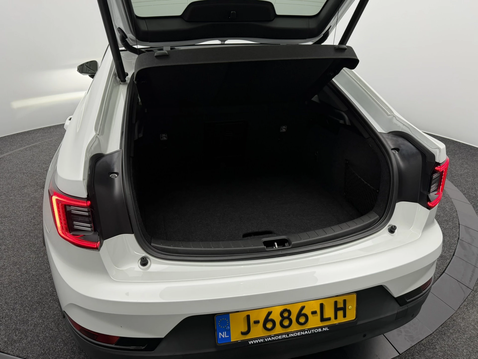Hoofdafbeelding Polestar 2