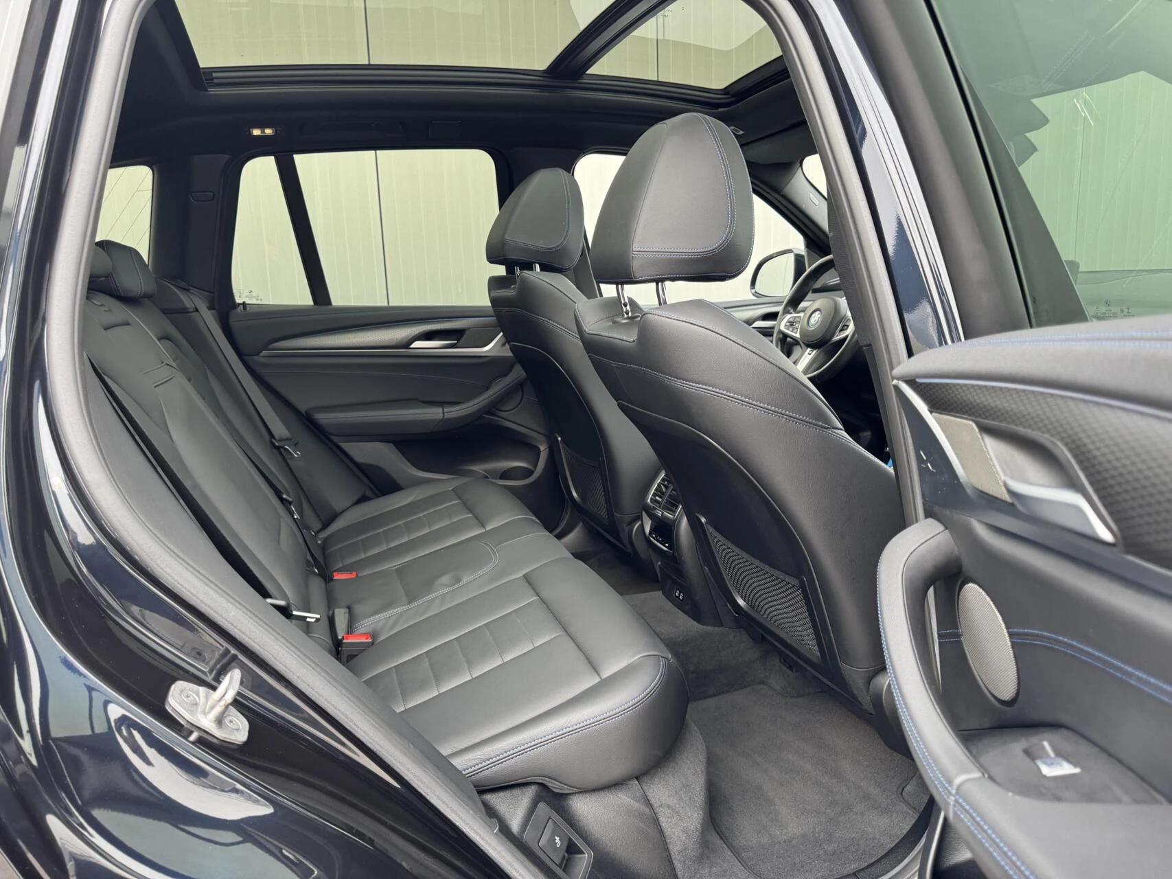 Hoofdafbeelding BMW iX3