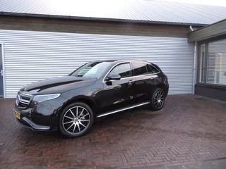 Hoofdafbeelding Mercedes-Benz EQC Mercedes-Benz EQC 400 4MATIC Business Solution AMG 80 kWh