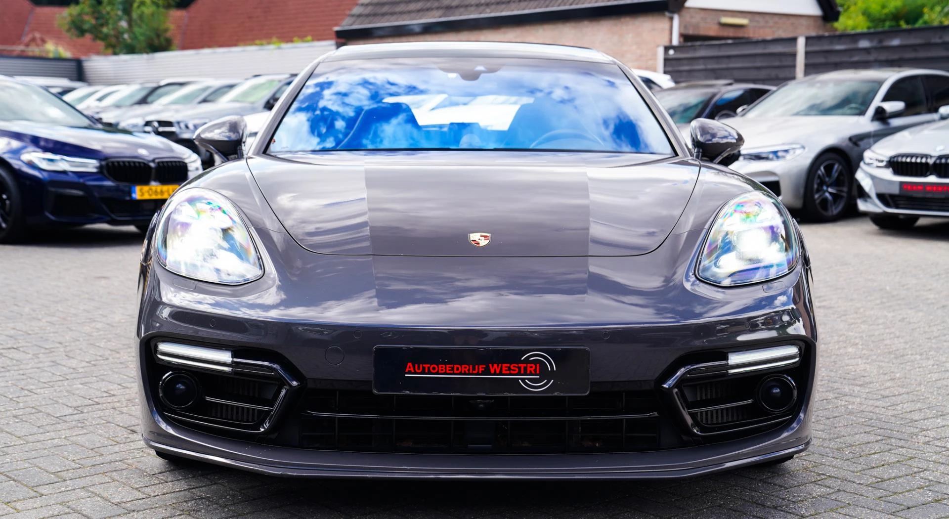 Hoofdafbeelding Porsche Panamera