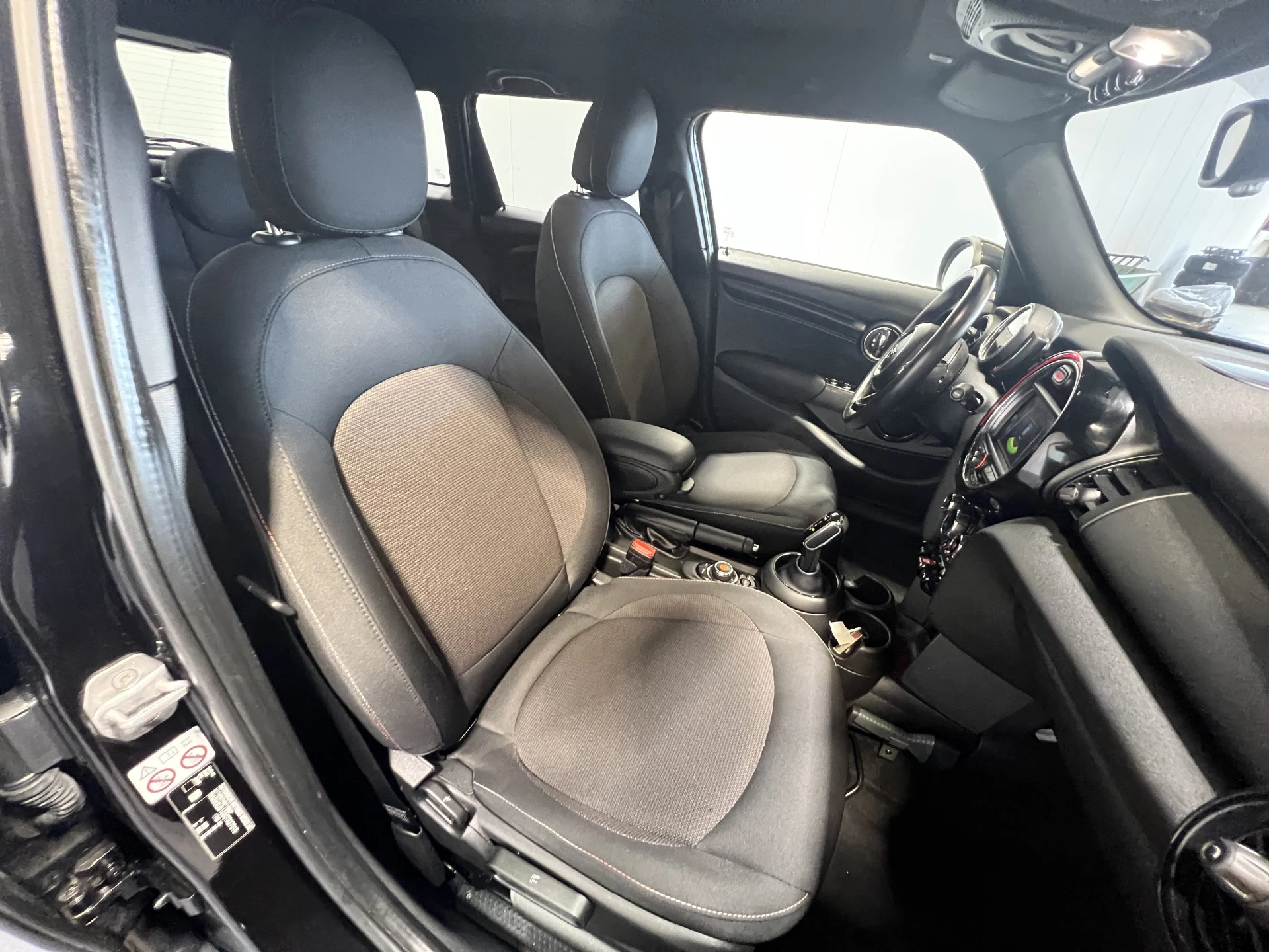 Hoofdafbeelding MINI 5-deurs