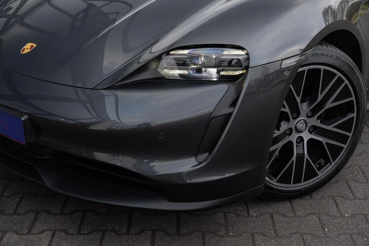 Hoofdafbeelding Porsche Taycan