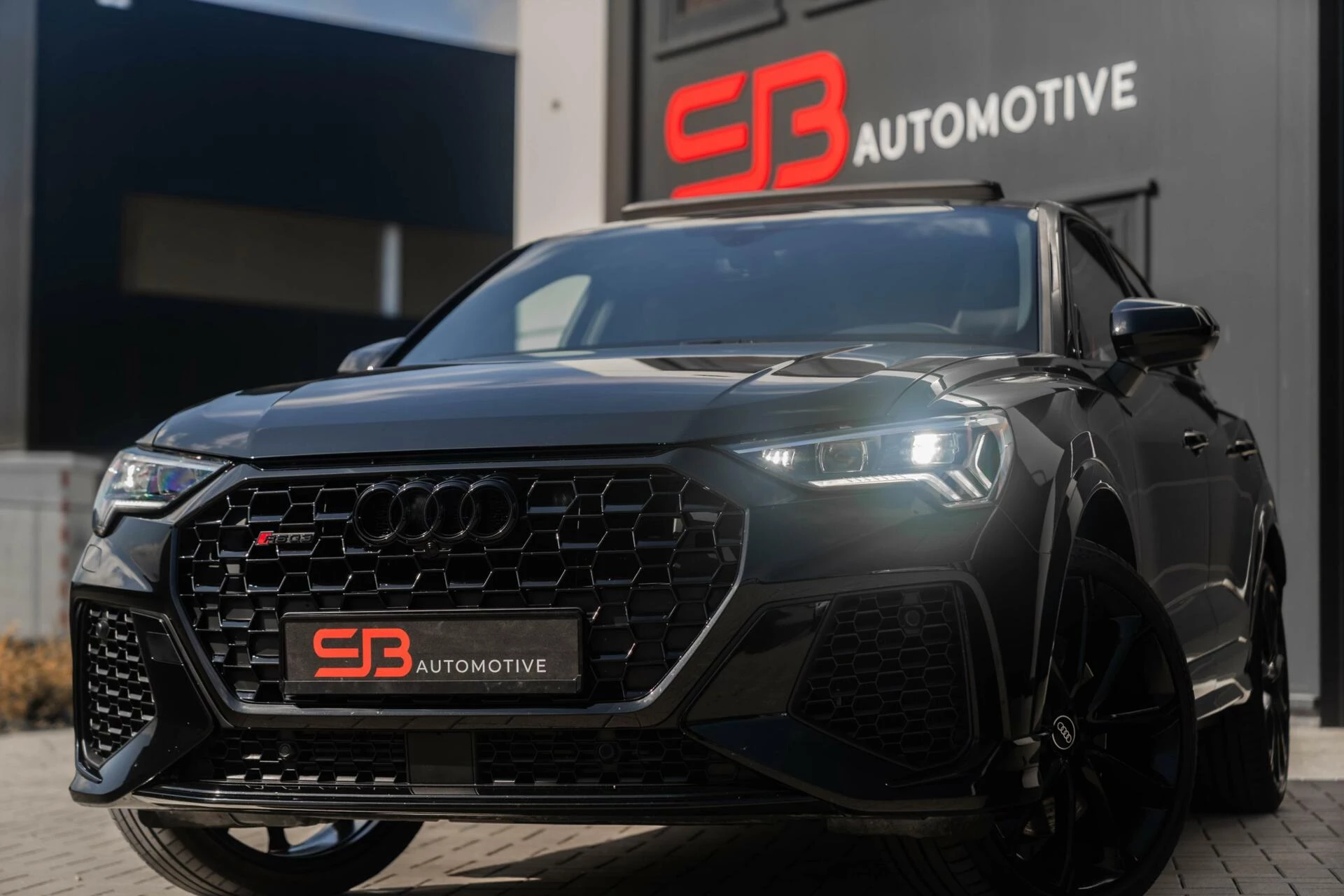 Hoofdafbeelding Audi RSQ3