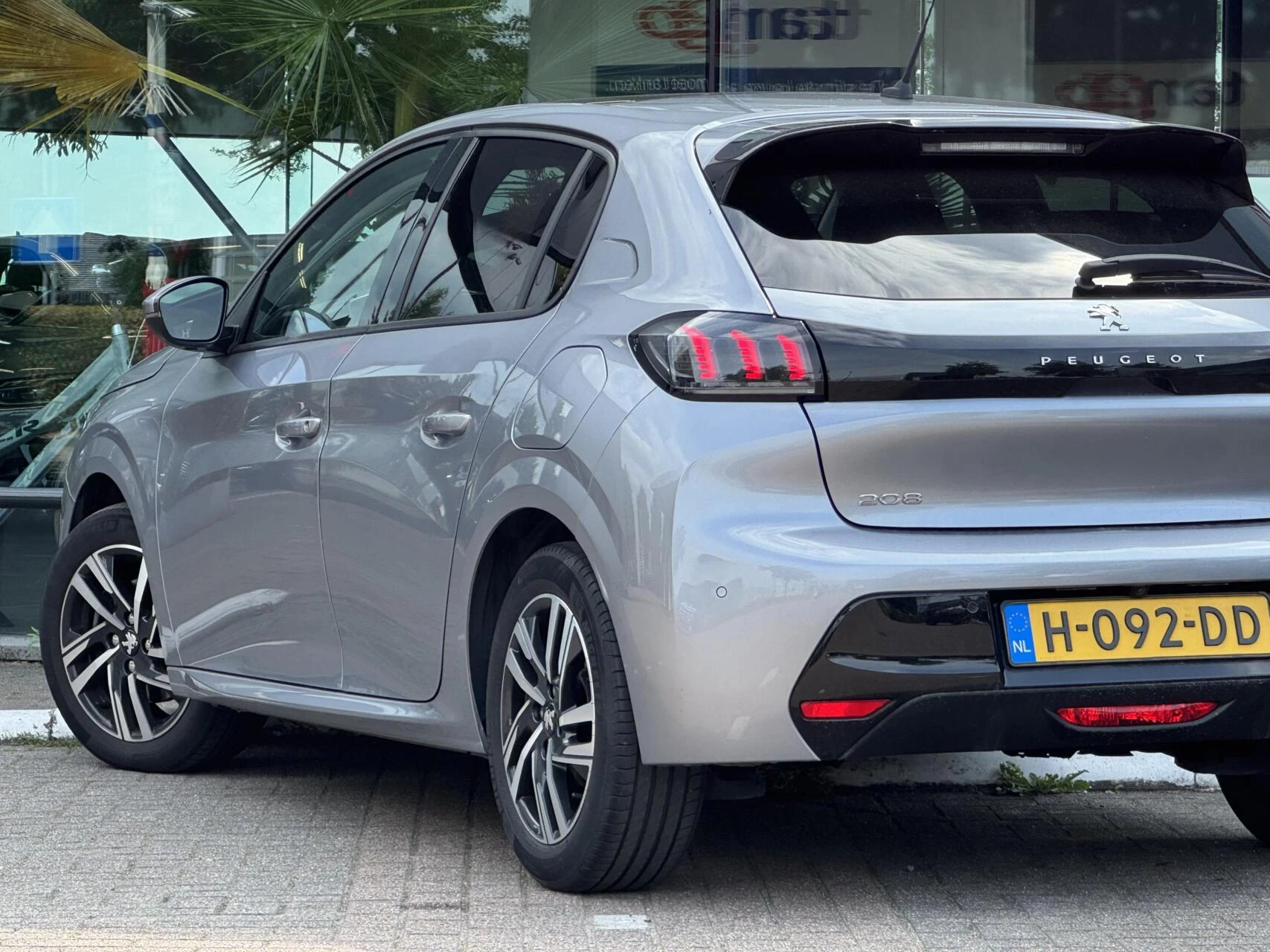 Hoofdafbeelding Peugeot 208
