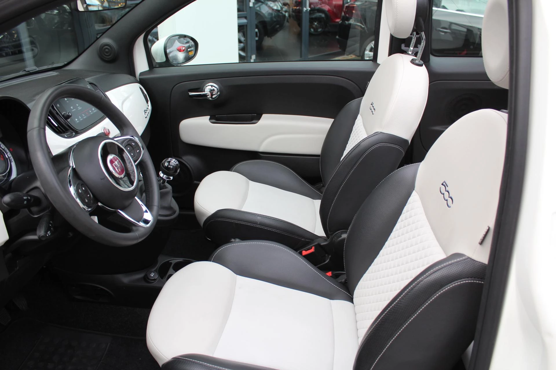 Hoofdafbeelding Fiat 500C