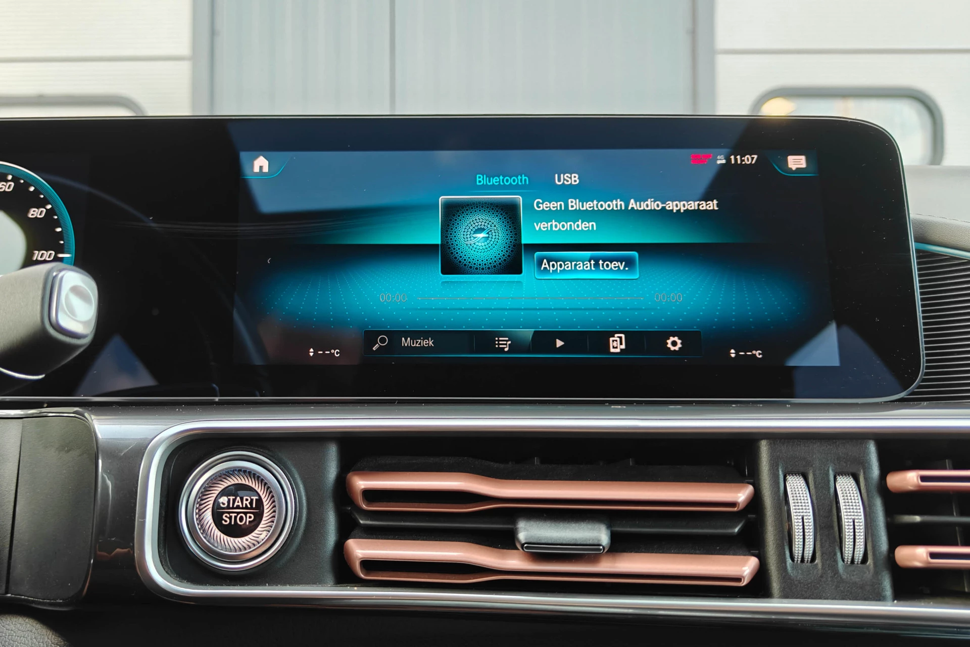 Hoofdafbeelding Mercedes-Benz EQC