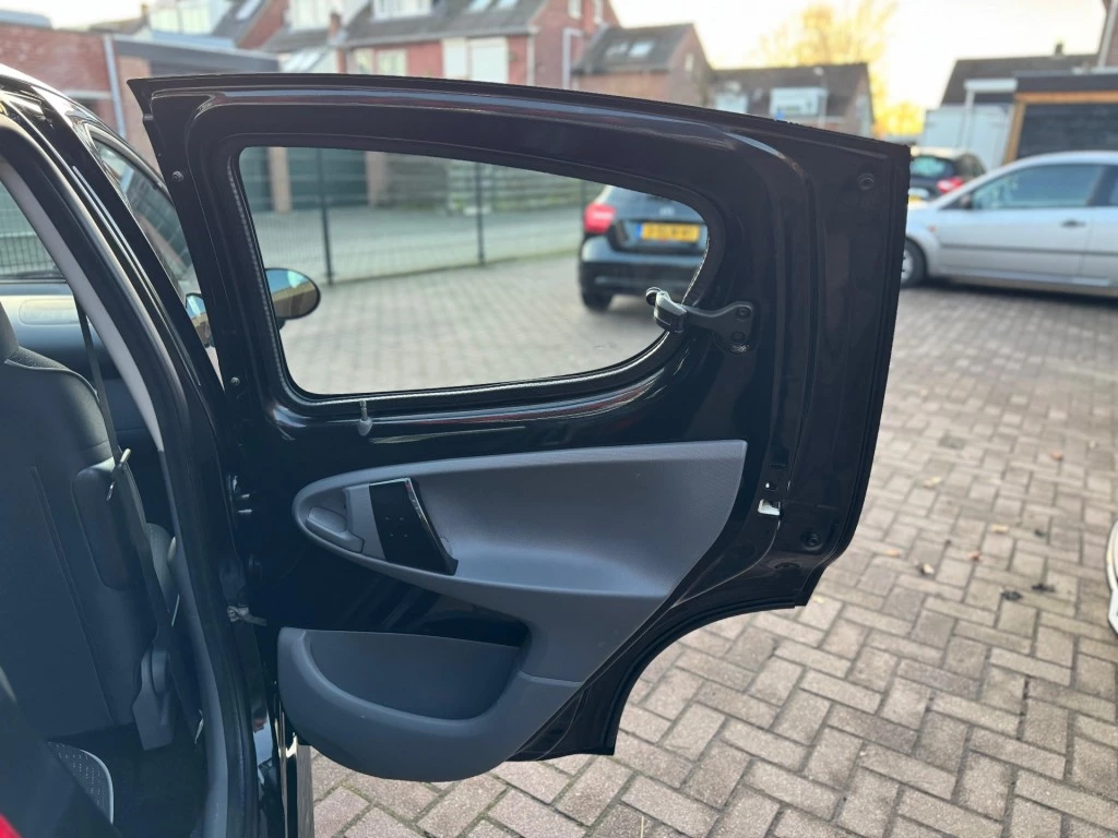 Hoofdafbeelding Peugeot 107