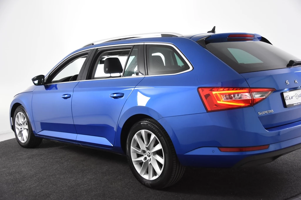Hoofdafbeelding Škoda Superb